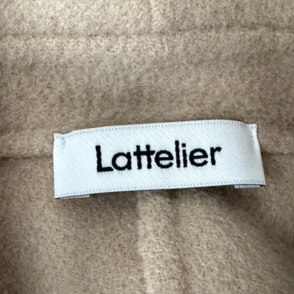 Chic Tan Women's Trench Coat - Picture 4 of 6